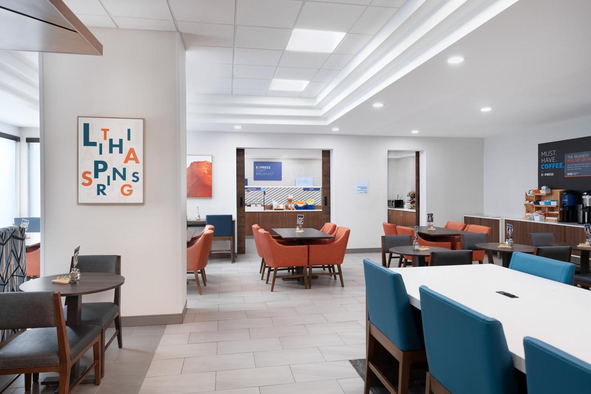 Holiday Inn Express Atlanta West - Theme Park Area By Ihg Lithia Springs Bagian luar foto