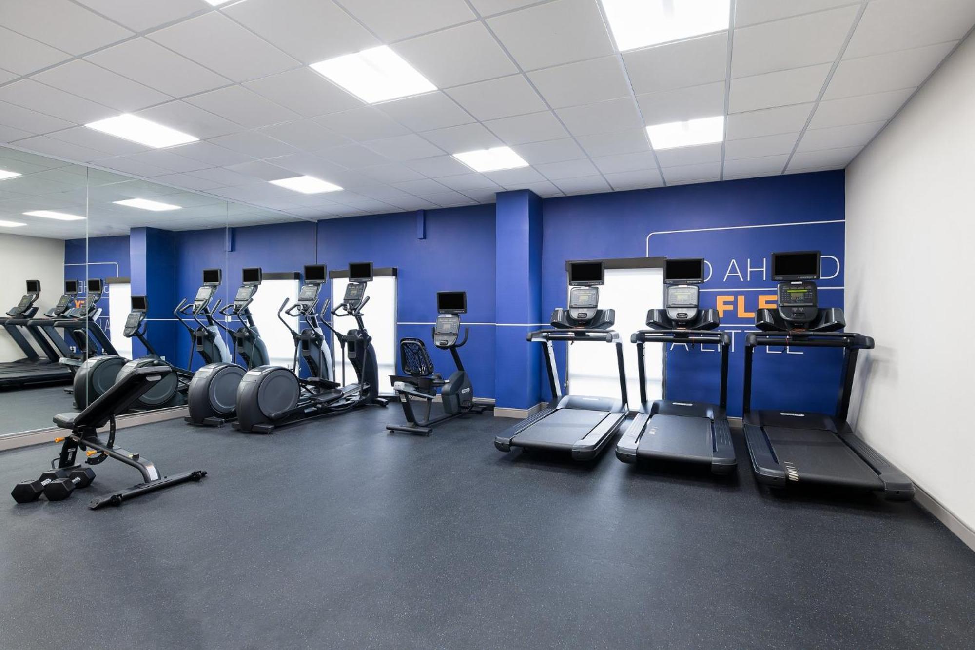 Holiday Inn Express Atlanta West - Theme Park Area By Ihg Lithia Springs Bagian luar foto