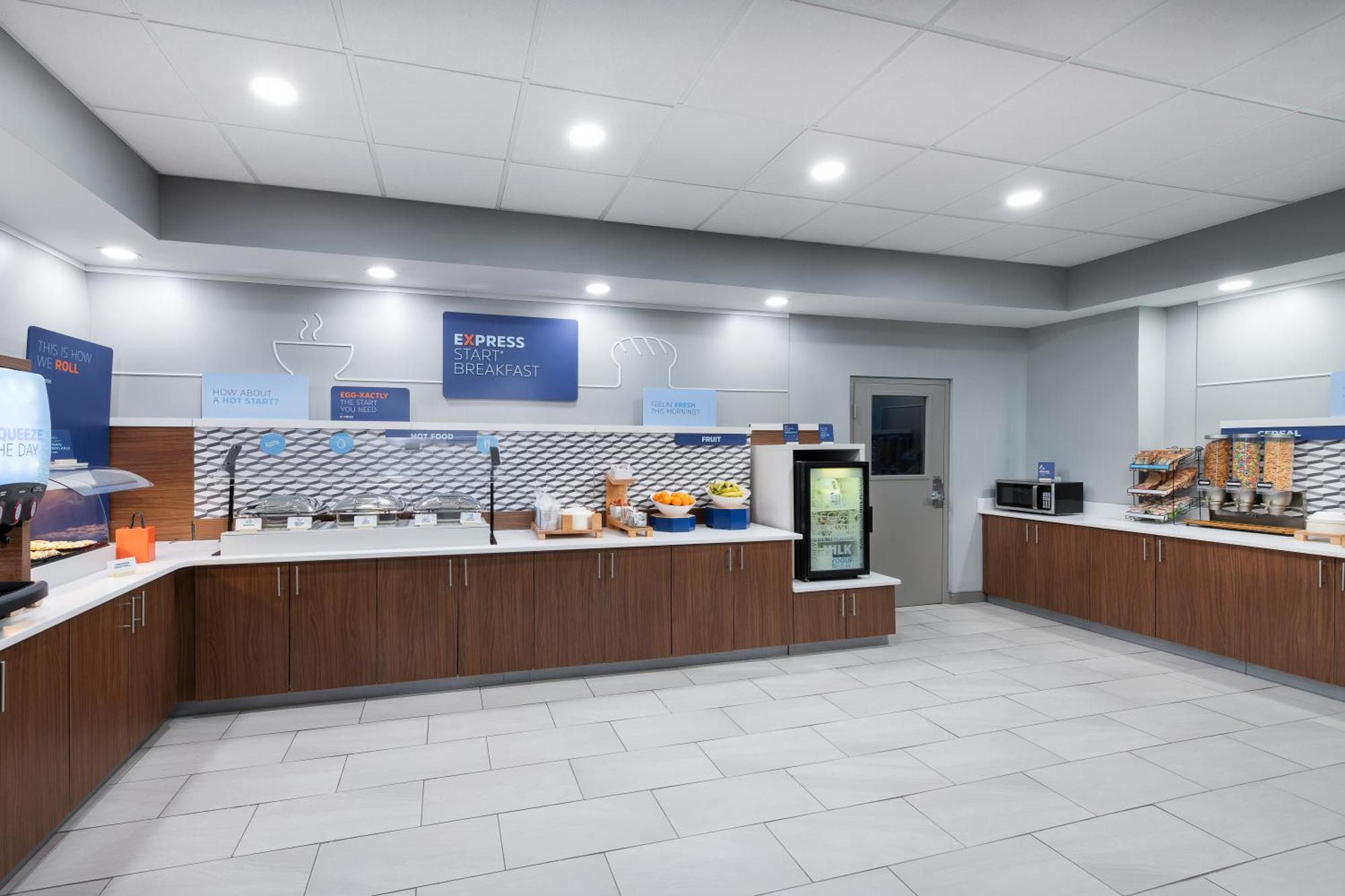 Holiday Inn Express Atlanta West - Theme Park Area By Ihg Lithia Springs Bagian luar foto